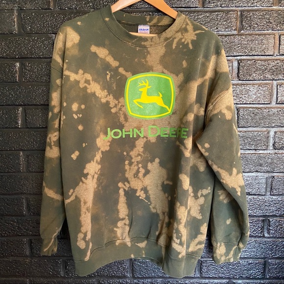 NEW John Deere Camo Crewneck Sweatshirt Size 2X NEW John Deere Camo Crewneck Sweatshirt Size 2X
